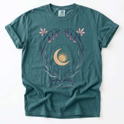 Art Nouveau Bellflower Vintage Washed T-Shirt