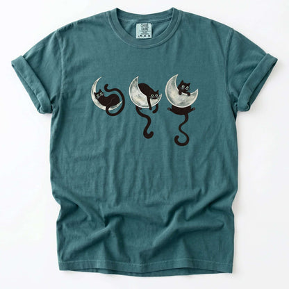 Mystical Crescent Cat Vintage Washed T-Shirt