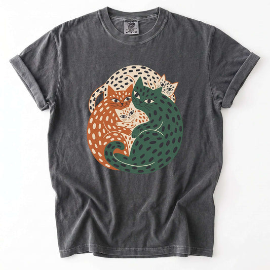 Cuddling Cats Vintage Washed T-Shirt