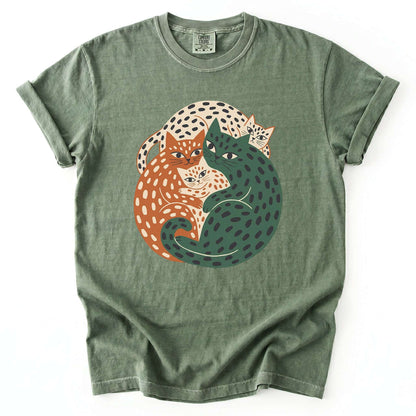 Cuddling Cats Vintage Washed T-Shirt