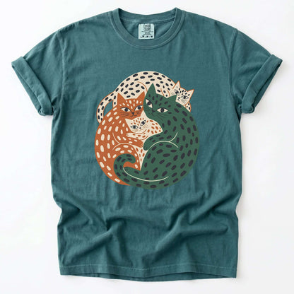 Cuddling Cats Vintage Washed T-Shirt