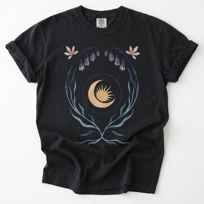 Art Nouveau Bellflower Vintage Washed T-Shirt
