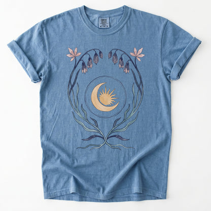 Art Nouveau Bellflower Vintage Washed T-Shirt