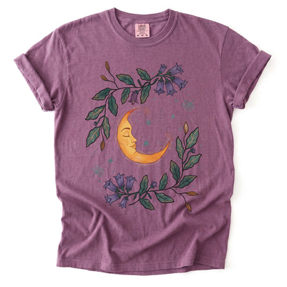 Dreaming Crescent Moon Heavyweight T-Shirt
