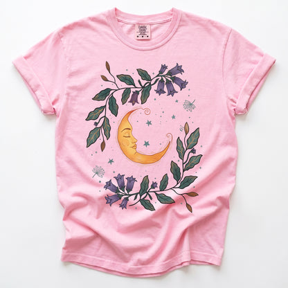 Dreaming Crescent Moon Heavyweight T-Shirt