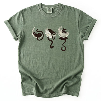 Mystical Crescent Cat Heavyweight T-Shirt