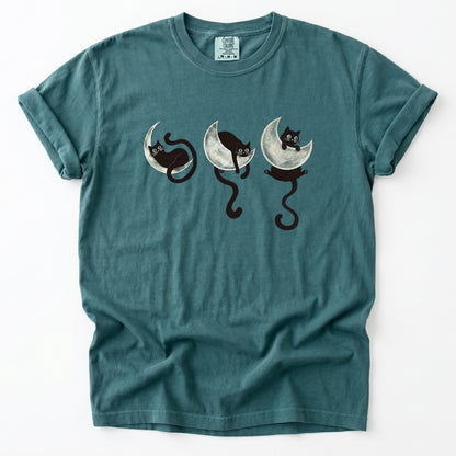 Mystical Crescent Cat Heavyweight T-Shirt